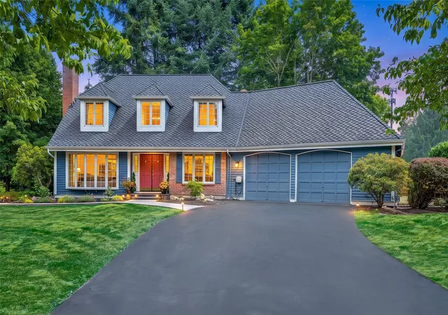 Photo 2 of Single family home for sale at 14520 186th Place Ne, Woodinville, WA 98072 | MLS# NWM2565311 | Listing updated on 2026-10-19