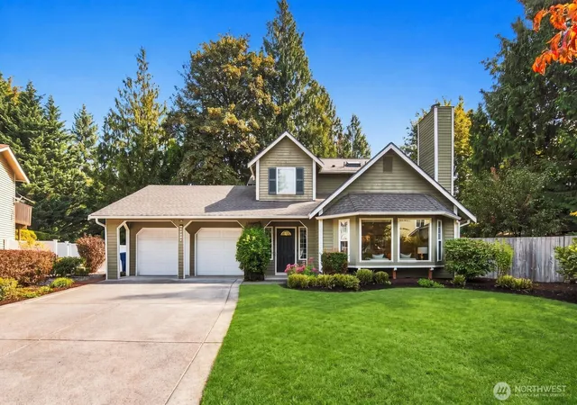 Photo 1 of Single family home for sale at 13666 179th Avenue Ne, Redmond, WA 98052 | MLS# NWM2565321 | Listing updated on 2026-10-01
