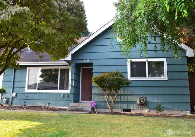Photo 1 of Single family home for sale at 1108 10th Street Ne, Auburn, WA 98002 | MLS# NWM2565327 | Listing updated on 2026-09-27