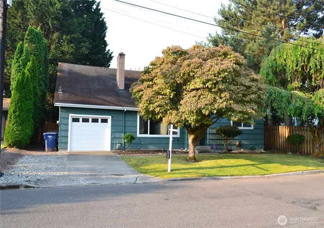 Photo 4 of Single family home for sale at 1108 10th Street NE, Auburn, WA 98002 | MLS# NWM2565327 | Listing updated on 2026-09-27