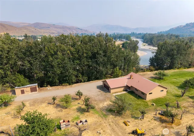 Photo 3 of Single family home for sale at 905 Schulz Ln, Twisp, WA 98856 | MLS# NWM2565330 | Listing updated on 2026-09-17