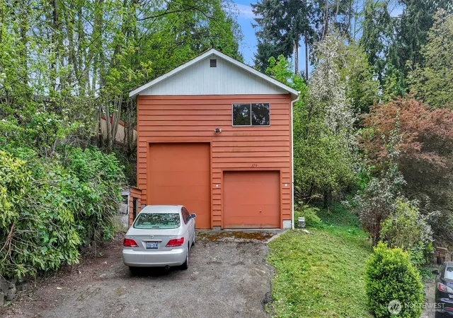 Photo 3 of Land for sale at 119 N 205th Street, Shoreline, WA 98133 | MLS# NWM2565371 | Listing updated on 2026-10-01
