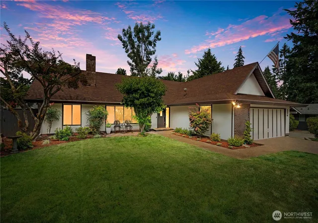 Photo 2 of Single family home for sale at 3010 Sw 325th Place, Federal Way, WA 98023 | MLS# NWM2565400 | Listing updated on 2026-09-23