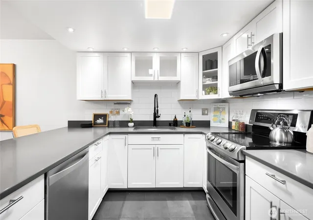 Photo 2 of Condo for sale at 14651 Ne 40th Street #F5, Bellevue, WA 98007 | MLS# NWM2565405 | Listing updated on 2026-09-26