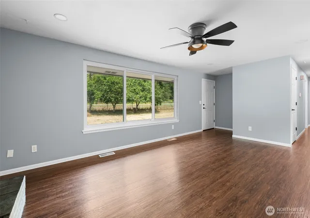Photo 3 of Sale Pending at 216 E Sleeper Rd, Oak Harbor, WA 98277 | MLS# NWM2565423 | Listing updated on 2026-09-19