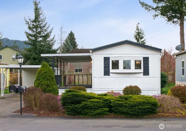 Photo 1 of Manufactured home for sale at 930 Mountain Villa Loop, Enumclaw, WA 98022 | MLS# NWM2565431 | Listing updated on 2026-09-24