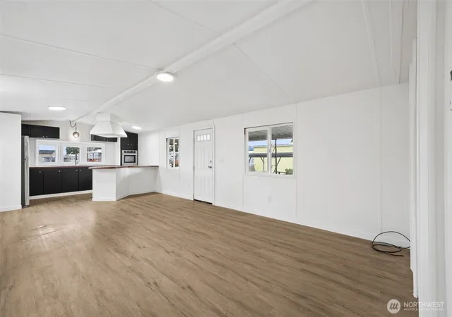 Photo 3 of Manufactured home for sale at 930 Mountain Villa Loop, Enumclaw, WA 98022 | MLS# NWM2565431 | Listing updated on 2026-09-24