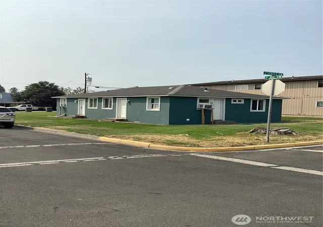 Photo 1 of Multi family home for sale at 10031005 Sw 1st Avenue, Quincy, WA 98848 | MLS# NWM2565442 | Listing updated on 2026-09-23