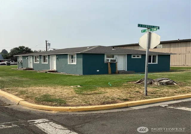 Photo 3 of House for sale at 10031005 SW 1st Avenue, Quincy, WA 98848 | MLS# NWM2565442 | Listing updated on 2026-09-23