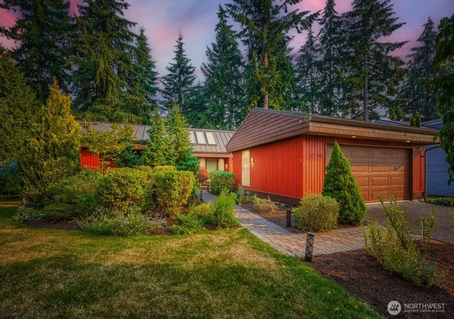 Photo 1 of Sale Pending at 31550 39th Avenue Sw, Federal Way, WA 98023 | MLS# NWM2565446 | Listing updated on 2026-09-25