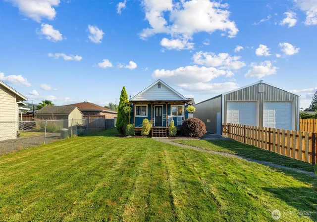 Photo 2 of Sale Pending at 1425 Collins Rd, Buckley, WA 98321 | MLS# NWM2565471 | Listing updated on 2026-08-18