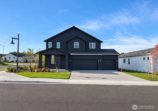 Photo 2 of Single family home for sale at 17928 140th Avenue E, Puyallup, WA 98374 | MLS# NWM2565476 | Listing updated on 2026-10-19