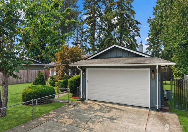Photo 3 of Single family home for sale at 16749 128th Avenue Se, Renton, WA 98058 | MLS# NWM2565491 | Listing updated on 2026-09-23