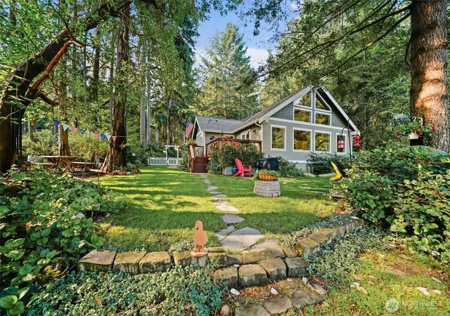Photo 3 of Single family home for sale at 11122 Cole Pl, Anderson Island, WA 98303 | MLS# NWM2565493 | Listing updated on 2026-09-23