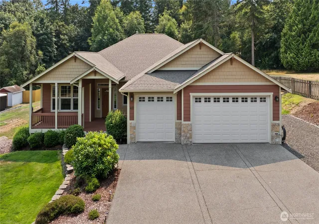 Photo 1 of Single family home for sale at 40 Carson Ave Se, Port Orchard, WA 98366 | MLS# NWM2565521 | Listing updated on 2026-09-25