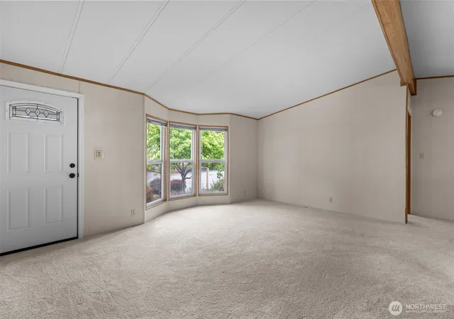 Photo 4 of Manufactured home for sale at 5810 Fleming St #82, Everett, WA 98203 | MLS# NWM2565530 | Listing updated on 2026-09-23