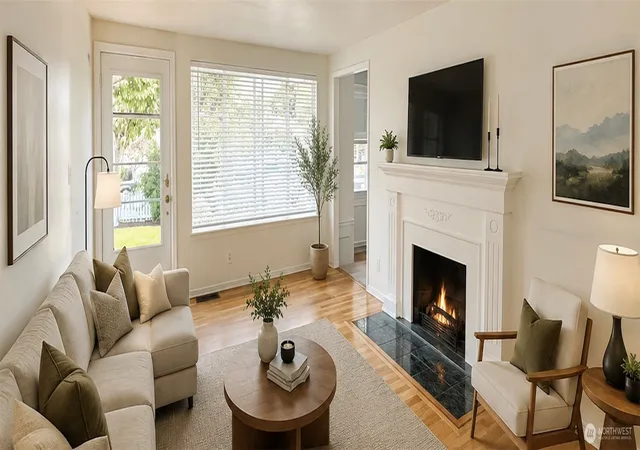 Photo 3 of Single family home for sale at 32558 7th Place S, Federal Way, WA 98003 | MLS# NWM2565538 | Listing updated on 2026-09-21