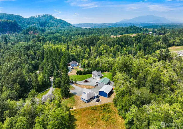 Photo 3 of Single family home for sale at 6705 Thomas Crk Dr, Sedro Woolley, WA 98284 | MLS# NWM2565547 | Listing updated on 2026-09-23
