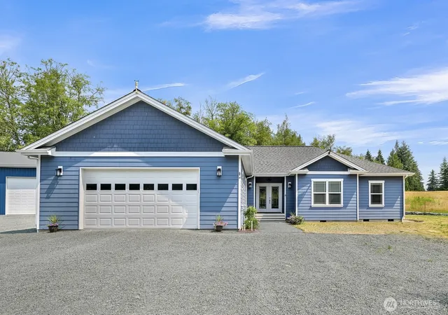 Photo 4 of Single family home for sale at 6705 Thomas Crk Dr, Sedro Woolley, WA 98284 | MLS# NWM2565547 | Listing updated on 2026-10-02