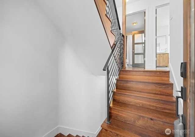 Photo 4 of Townhouse for sale at 3026 SW Avalon Way #A, Seattle, WA 98126 | MLS# NWM2565565 | Listing updated on 2026-09-25