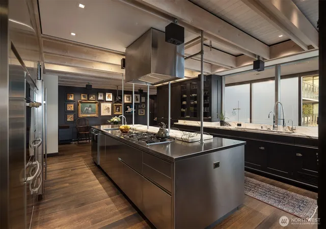 Photo 3 of Condo for sale at 99 Union St #1703, Seattle, WA 98101 | MLS# NWM2565589 | Listing updated on 2026-09-23