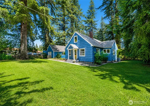 Photo 1 of Sale Pending at 232 Lark St Sw, Tumwater, WA 98512 | MLS# NWM2565602 | Listing updated on 2026-10-01