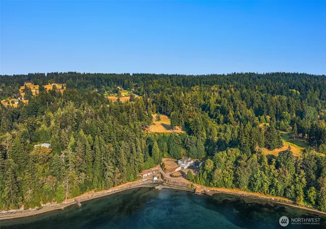Photo 2 of Single family home for sale at 16075 Crescent Dr Sw, Vashon, WA 98070 | MLS# NWM2565605 | Listing updated on 2026-10-01