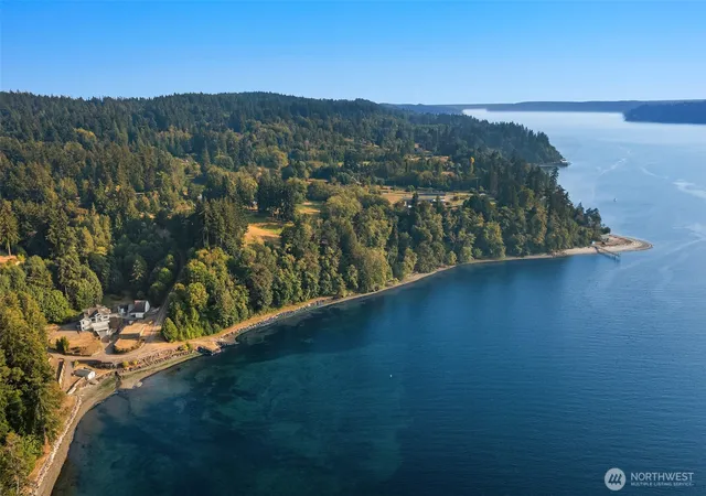 Photo 3 of Single family home for sale at 16075 Crescent Dr Sw, Vashon, WA 98070 | MLS# NWM2565605 | Listing updated on 2026-10-01