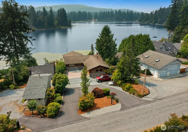 Single family home for sale at 30601 SE Lake Retreat N Dr, Ravensdale, WA 98051 | MLS# NWM2565612