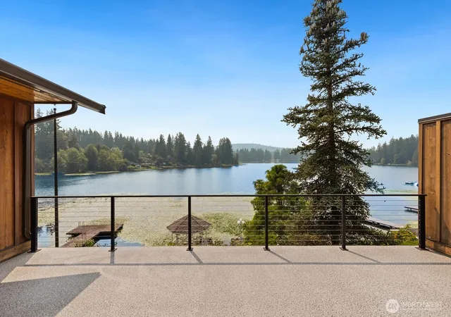 Photo 2 of Single family home for sale at 30601 Se Lake Retreat N Dr, Ravensdale, WA 98051 | MLS# NWM2565612 | Listing updated on 2026-09-23