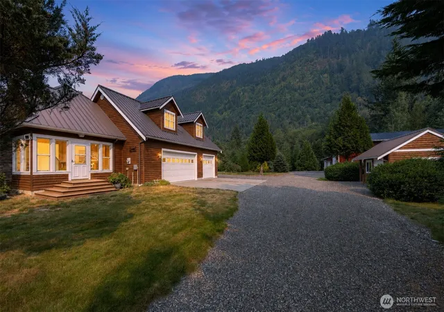 Photo 3 of Single family home for sale at 7630 Bear Ridge Way, Maple Falls, WA 98266 | MLS# NWM2565620 | Listing updated on 2026-09-23