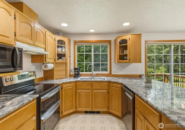 Photo 3 of Single family home for sale at 558 Spruce Crk Rd, Longview, WA 98632 | MLS# NWM2565621 | Listing updated on 2026-09-23