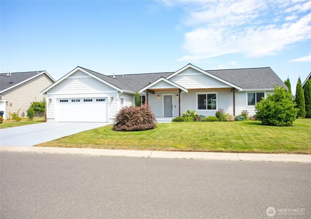 Photo 1 of Single family home for sale at 119 Cornerstone Dr, Sumas, WA 98295 | MLS# NWM2565626 | Listing updated on 2026-09-23
