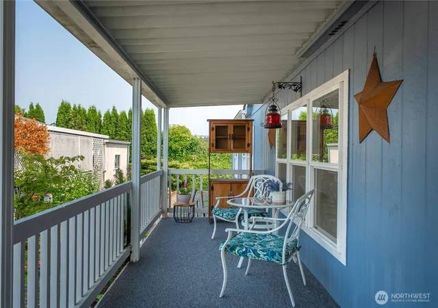 Photo 3 of Manufactured home for sale at 3611 I St Ne #238, Auburn, WA 98002 | MLS# NWM2565637 | Listing updated on 2026-09-24