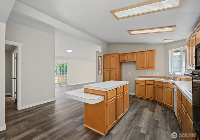 Photo 4 of Manufactured home for sale at 438 E Mommsen St, Mc Cleary, WA 98557 | MLS# NWM2565673 | Listing updated on 2026-09-23