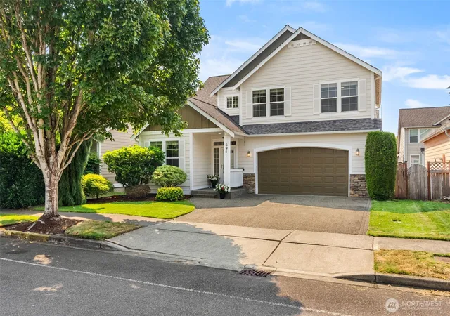 Photo 1 of Single family home for sale at 6951 Radius Loop Se, Lacey, WA 98513 | MLS# NWM2565678 | Listing updated on 2026-09-29