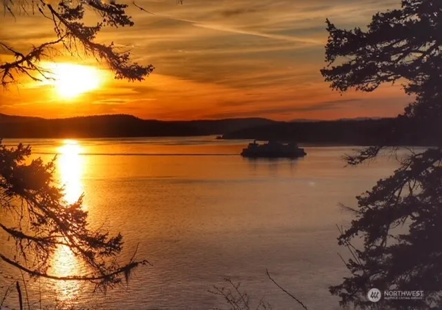 Photo 3 of Single family home for sale at 1129 Lopez Rd, Lopez Island, WA 98261 | MLS# NWM2565688 | Listing updated on 2026-10-01