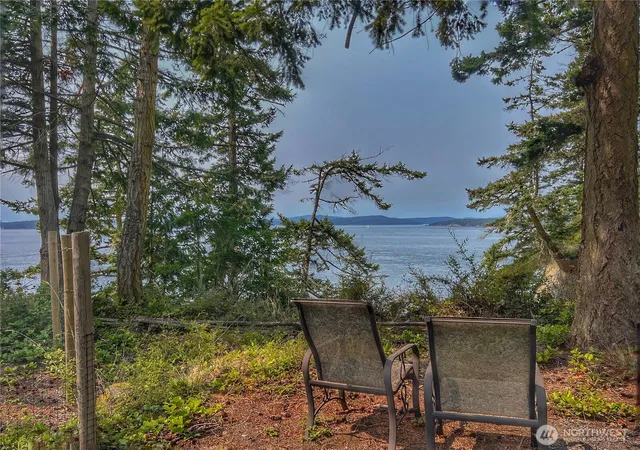 Photo 3 of Single family home for sale at 1129 Lopez Rd, Lopez Island, WA 98261 | MLS# NWM2565688 | Listing updated on 2026-10-01