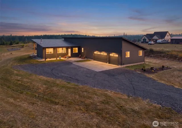 Photo 1 of Sale Pending at 115 Weatherby Ln, Chehalis, WA 98532 | MLS# NWM2565701 | Listing updated on 2026-09-29