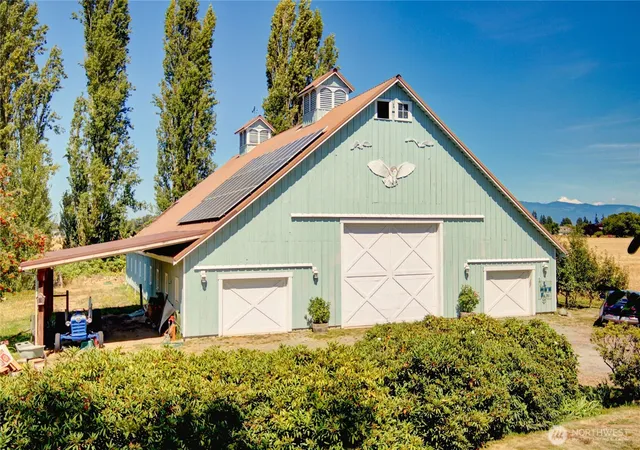 Photo 2 of Single family home for sale at 17439 Mclean Rd, Mount Vernon, WA 98273 | MLS# NWM2565710 | Listing updated on 2026-09-23