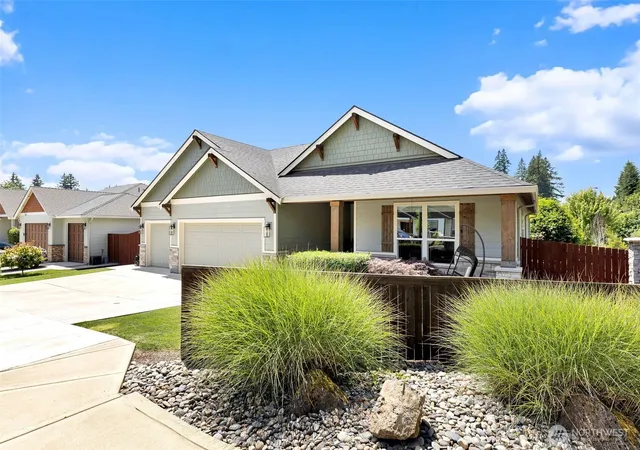 Photo 3 of Single family home for sale at 2918 Ne 4th Avenue, Battle Ground, WA 98604 | MLS# NWM2565712 | Listing updated on 2026-09-23