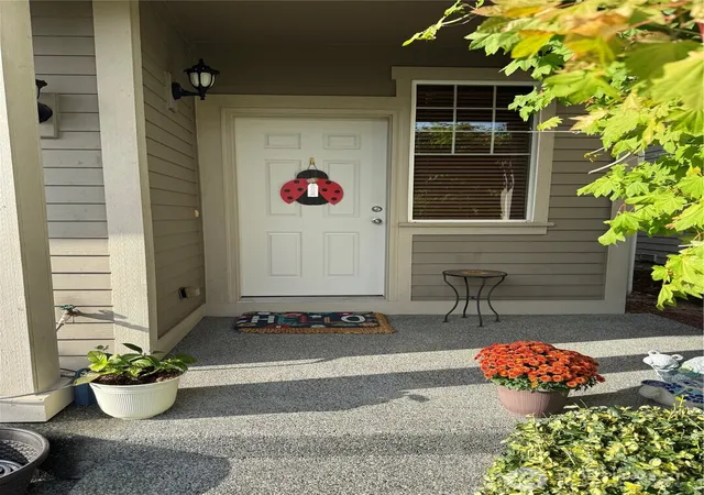 Photo 2 of Sale Pending at 130 Ne Miramar Cir, Bremerton, WA 98311 | MLS# NWM2565743 | Listing updated on 2026-09-25