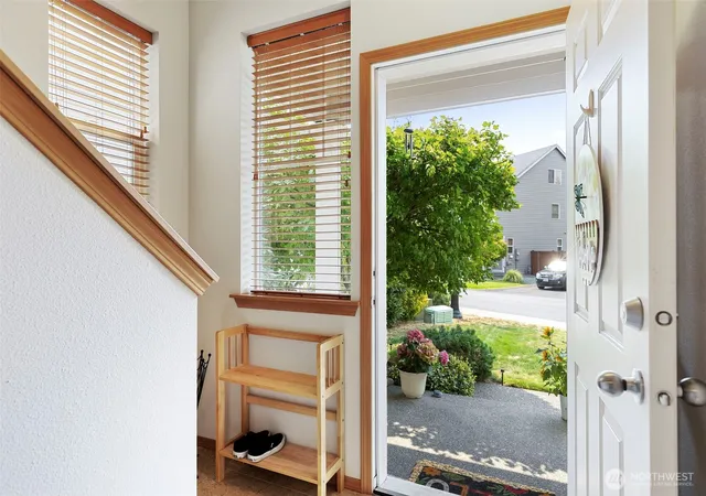 Photo 3 of Sale Pending at 130 Ne Miramar Cir, Bremerton, WA 98311 | MLS# NWM2565743 | Listing updated on 2026-09-25