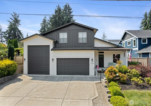Photo 2 of Single family home for sale at 2218 N Huson, Tacoma, WA 98406 | MLS# NWM2565745 | Listing updated on 2026-09-30