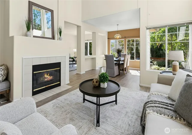Photo 3 of Single family home for sale at 25211 SE 43rd Way, Sammamish, WA 98029 | MLS# NWM2565754 | Listing updated on 2026-09-29