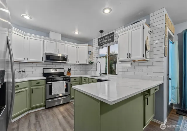 Photo 3 of Single family home for sale at 189 Park Pl Mnr, Buckley, WA 98321 | MLS# NWM2565788 | Listing updated on 2026-09-23