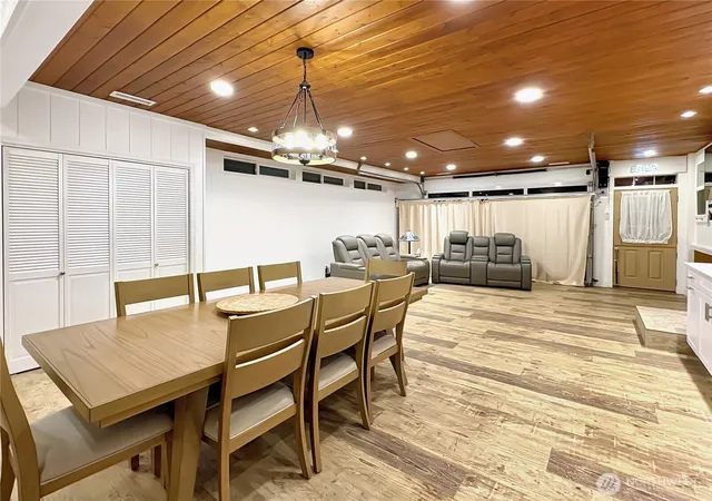 Photo 3 of Manufactured home for sale at 4328 Lakeview Ct, Lacey, WA 98503 | MLS# NWM2565790 | Listing updated on 2026-09-23