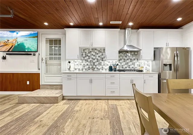 Photo 4 of Manufactured home for sale at 4328 Lakeview Ct, Lacey, WA 98503 | MLS# NWM2565790 | Listing updated on 2026-09-23
