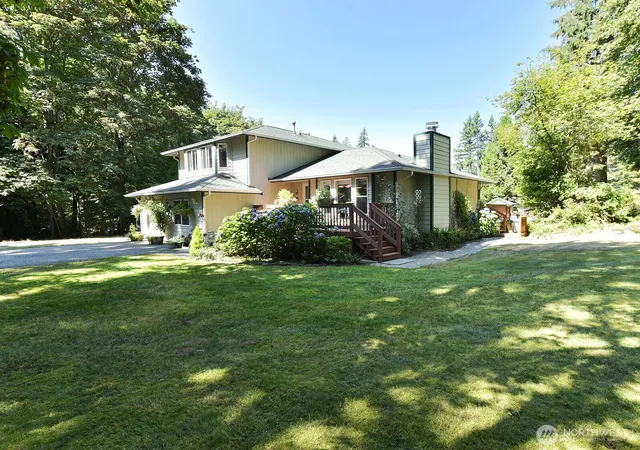 Photo 3 of Single family home for sale at 22526 Southeast 187th St, Maple Valley, WA 98038 | MLS# NWM2565808 | Listing updated on 2026-10-01