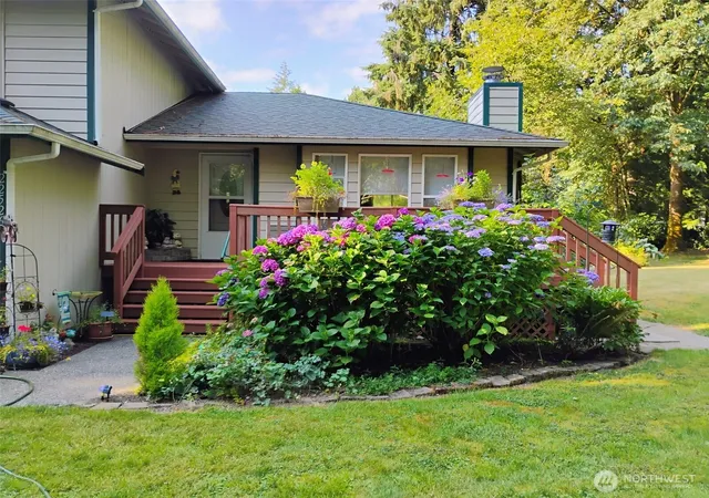 Photo 3 of Single family home for sale at 22526 Southeast 187th St, Maple Valley, WA 98038 | MLS# NWM2565808 | Listing updated on 2026-10-01
